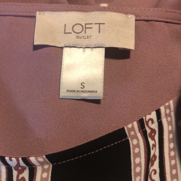 Loft 3 shirt, 1 skirt bundle for $25 - Picture 4 of 9
